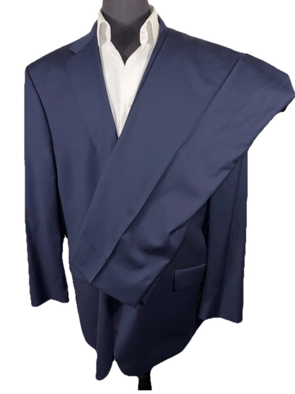 BIG & TALL JOS A BANK NAVY SUIT SZ 52 42X32